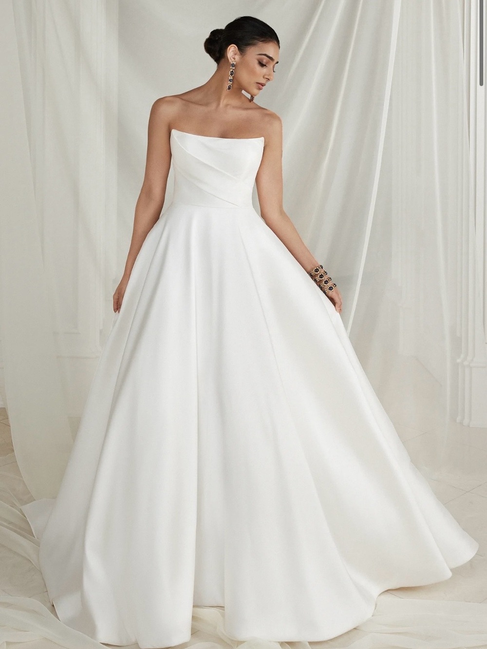 Justin Alexander Strapless Wedding Dress